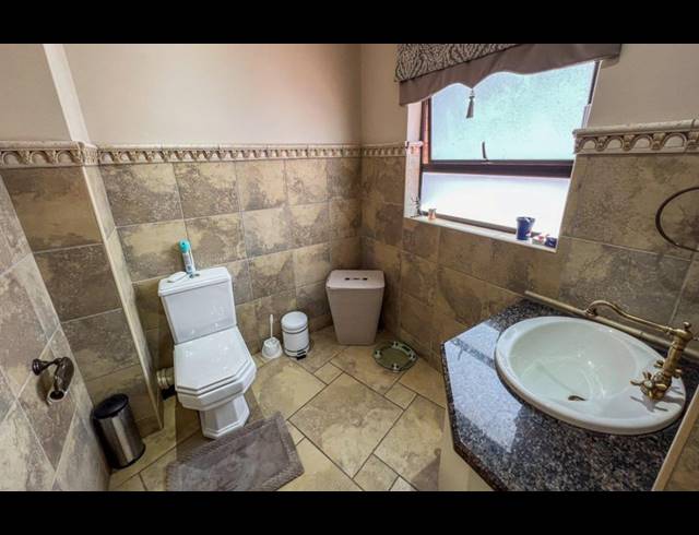 6 BEDROOM HOUSE FOR SALE IN MEYERSDAL